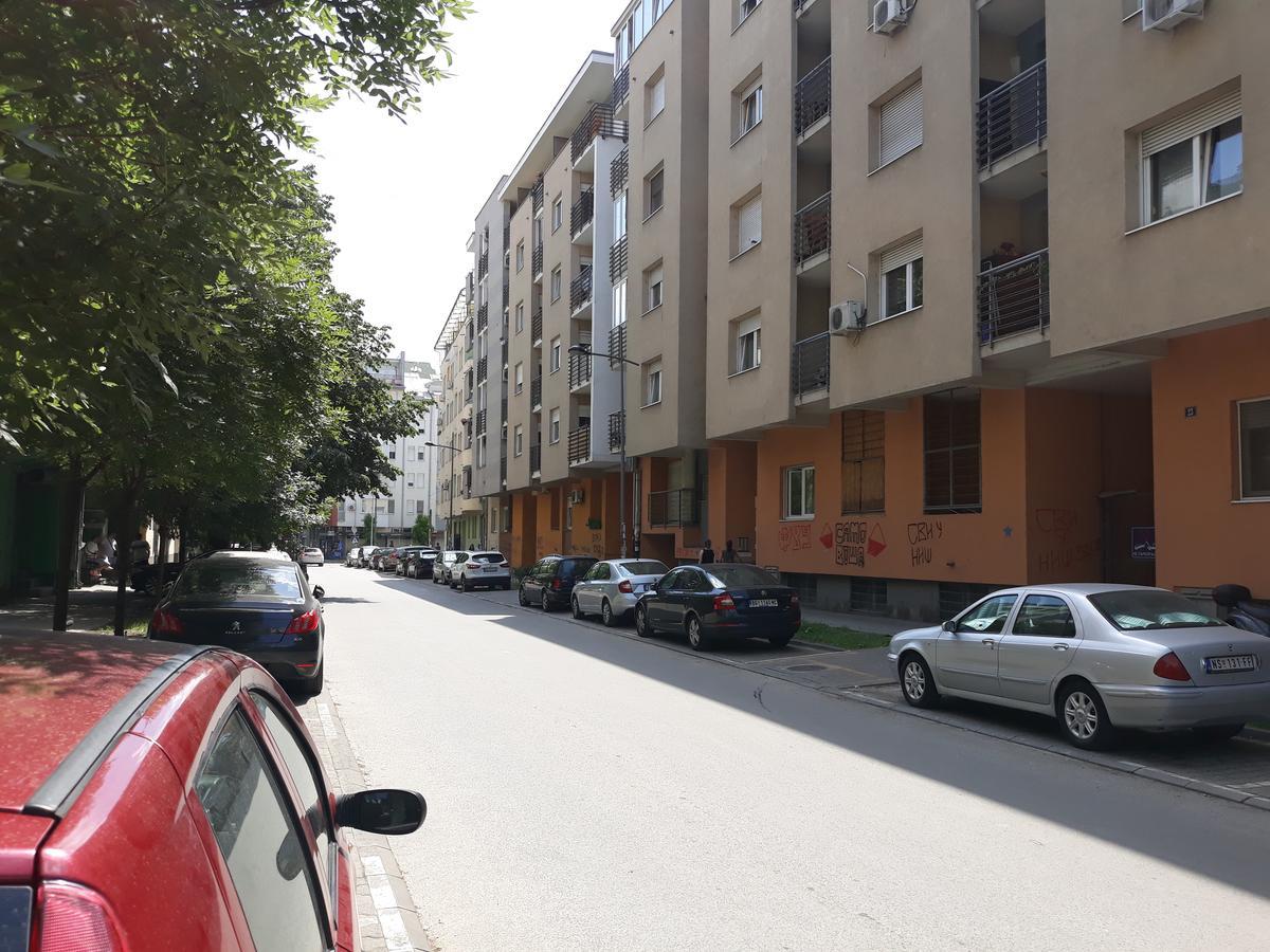 Apartment Azzuro 2 Novi Sad Buitenkant foto